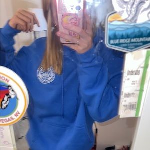 Meet your Posher, Halle